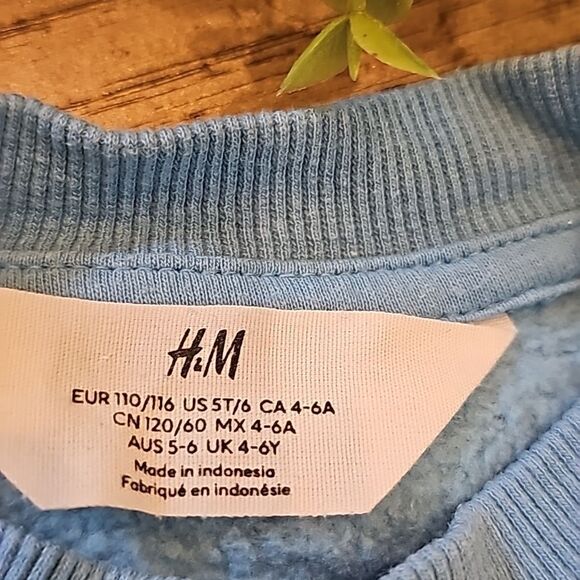 Christmas sweater size 5/6 boys H&M - Picture 5 of 10